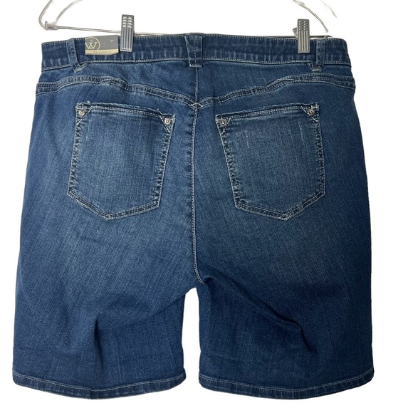 Wit & Wisdom Ab Solutions Blue Denim Shorts - Picture 3 of 9